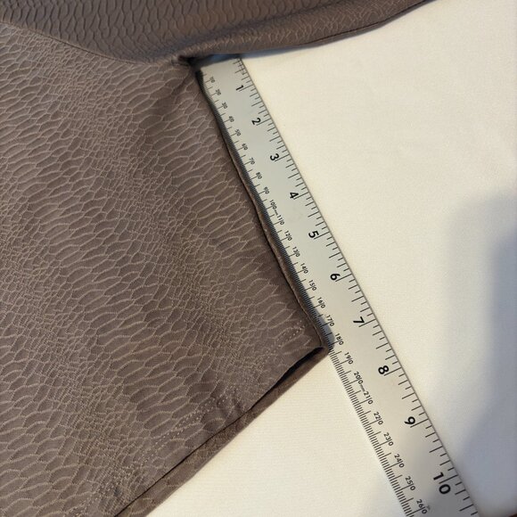 Move Theology Women’s Athletic Long Sleeve Top - Picture 10 of 10